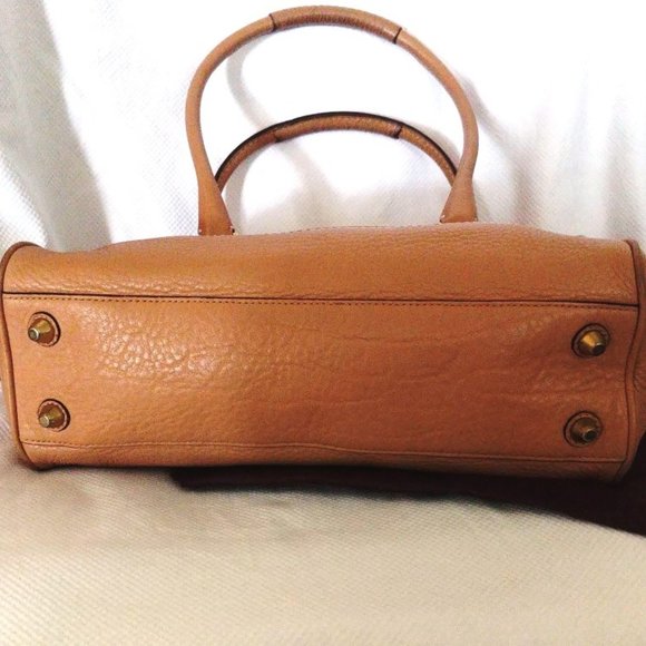 Coach Hamptons Pebbled Leather Satchel in Sand w/Brass Hardware EUC - Picture 6 of 10